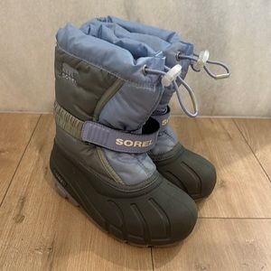 Sorel Flurry Kids Winter Boots in Light Blue and Dark Gray